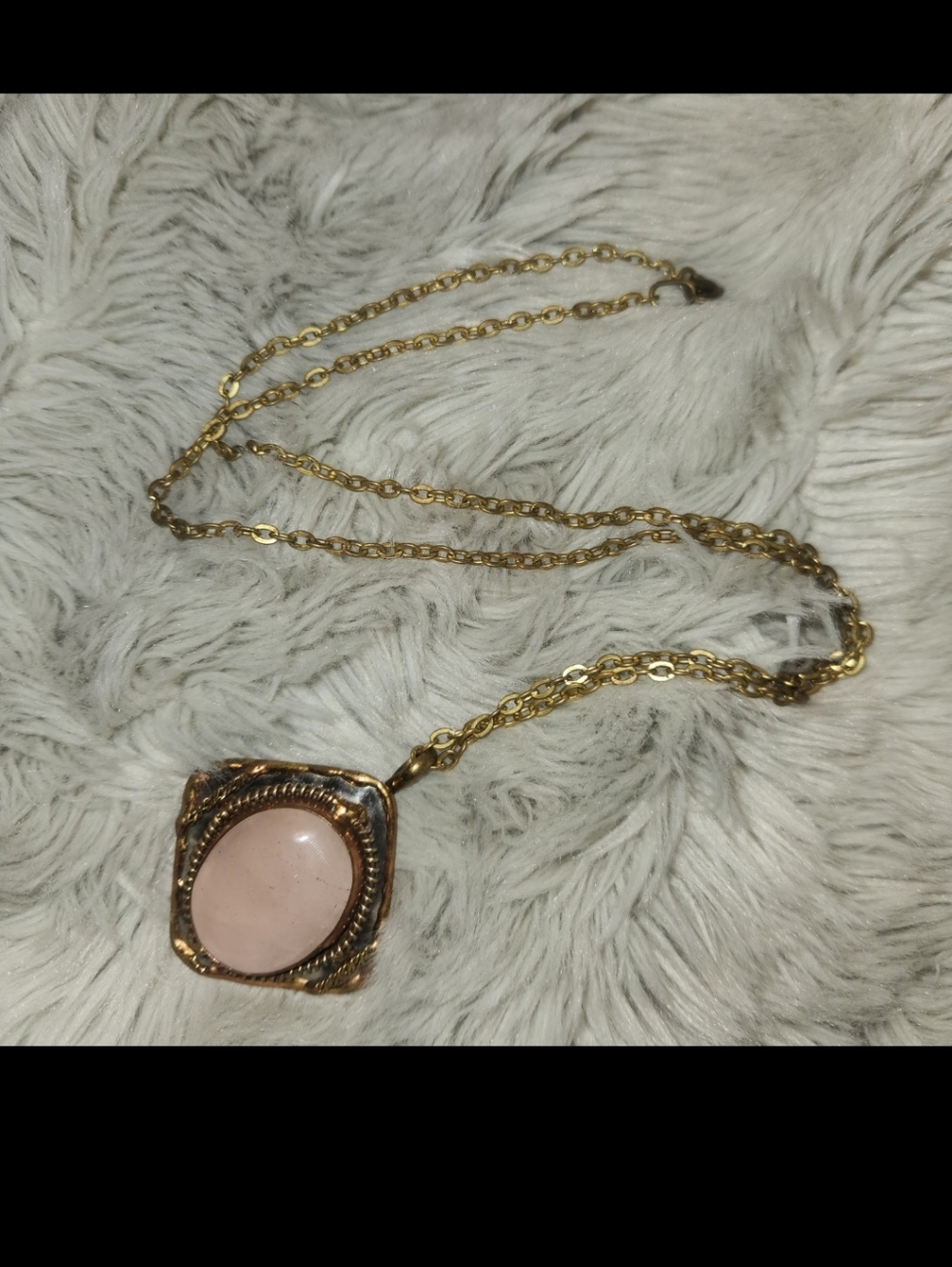 Vintage Large rose quartz/pink lucite/glass Necklace